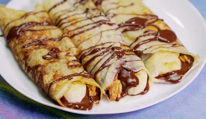 Crêpes au chocolat à la banane et à la noix