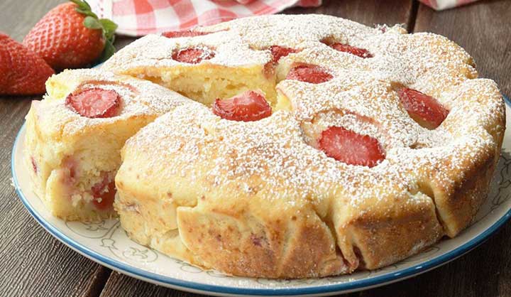 Gâteau fondant à la ricotta et aux fraises